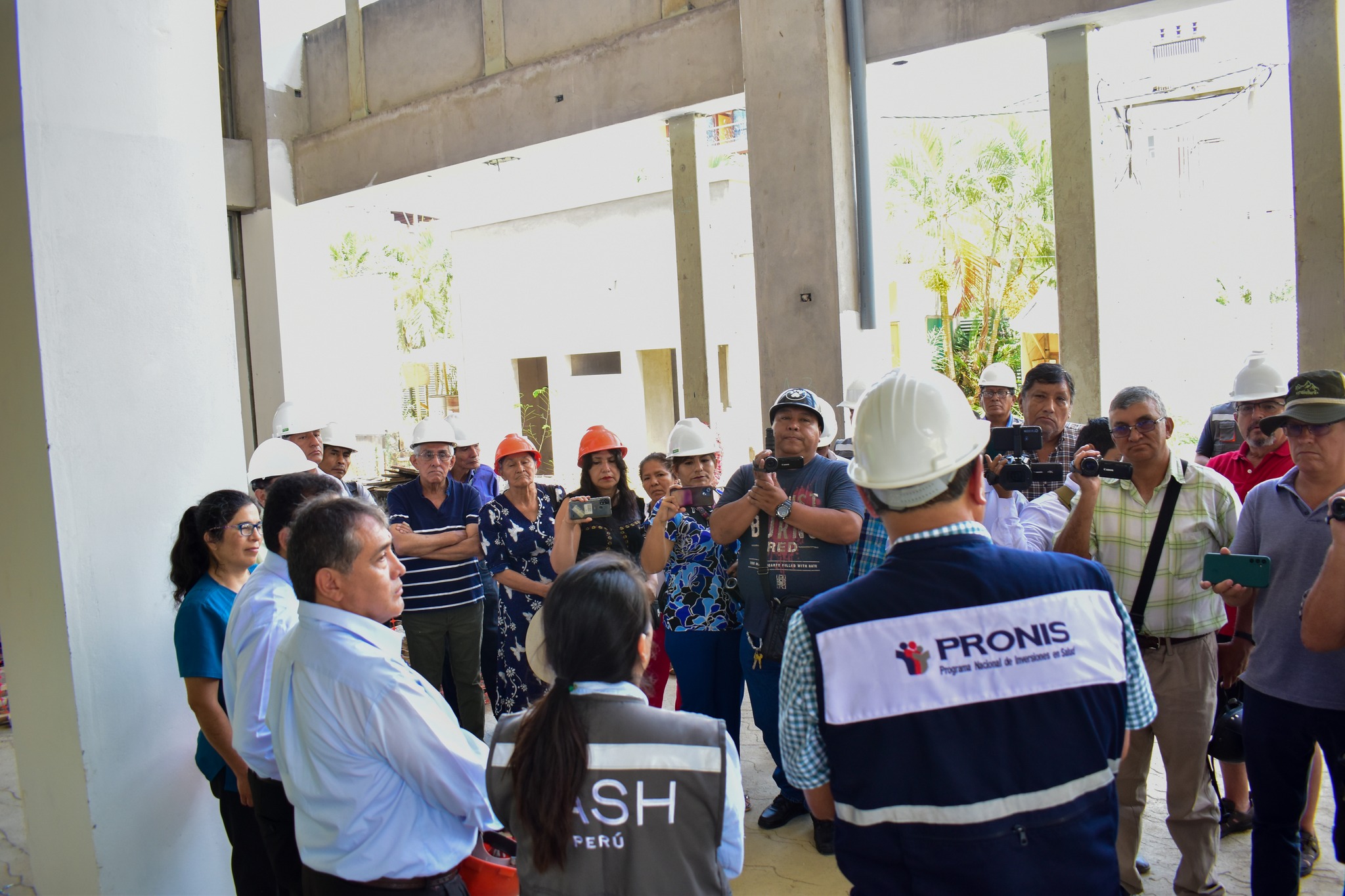 Alcalde provincial exige calidad en expediente de saldo de obra del hospital de Quillabamba