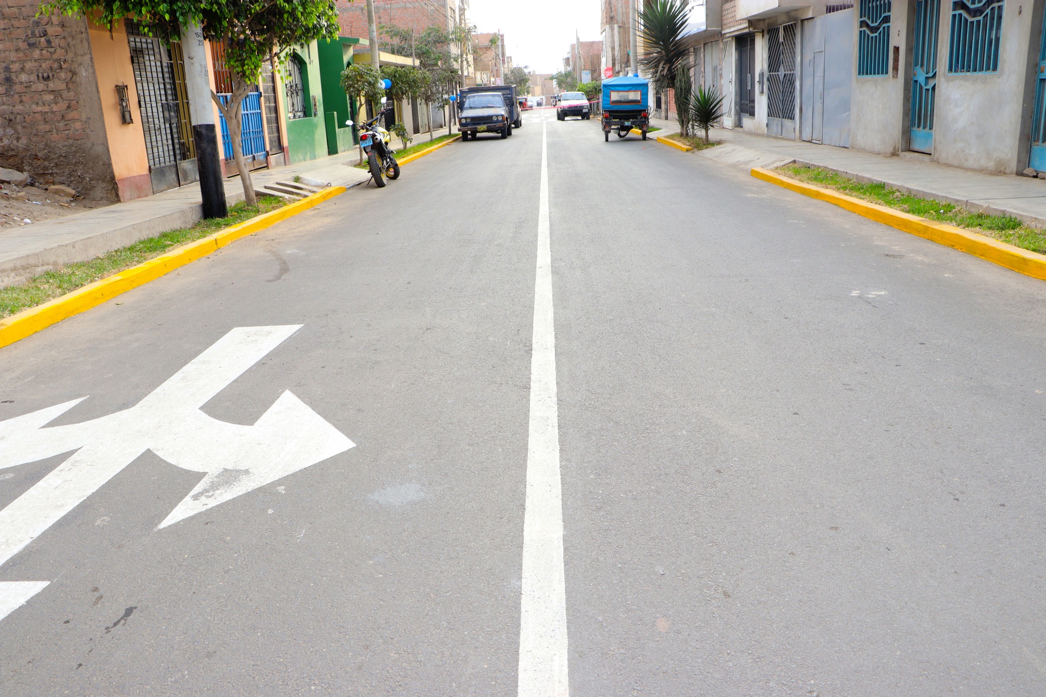 Alcalde provincial entregΓ³ obra de pistas, veredas y jardines a vecinos de Las Margaritas