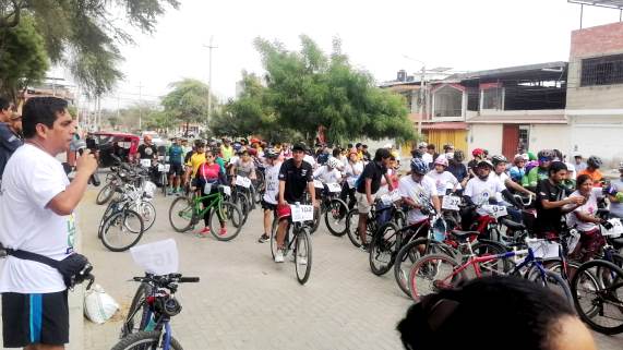 Gran bicicleteada “Las rutas de Grau” concentró a más de 300 ciclistas piuranos