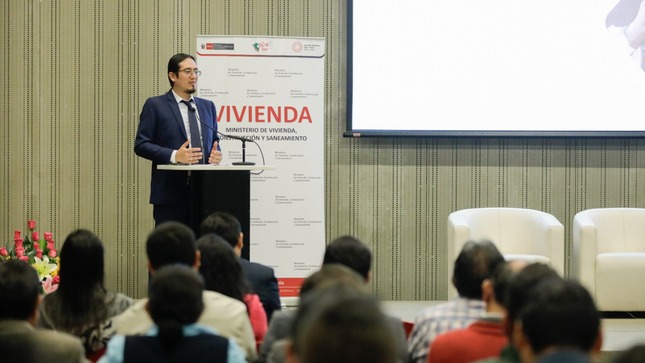 Ministerio de Vivienda capacita a gobiernos regionales y municipios para mejorar los servicios de saneamiento 