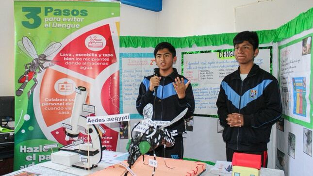 Foto 1 de Estudiantes de San Juan de Lurigancho destacan en concursos educativos sobre el dengue a través de maquetas creativas