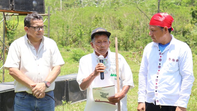 Entrega de Título del Territorio Comunal de Chipeza en el Distrito de Chazuta.