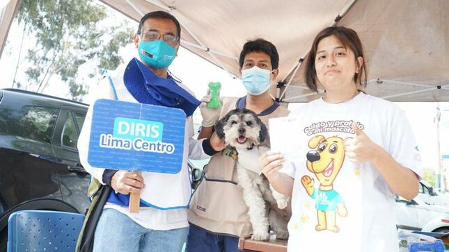 Foto 1 de Más de 123 mil perros de Lima Centro fueron vacunados contra la rabia canina en la Campaña "VAN CAN 2023"