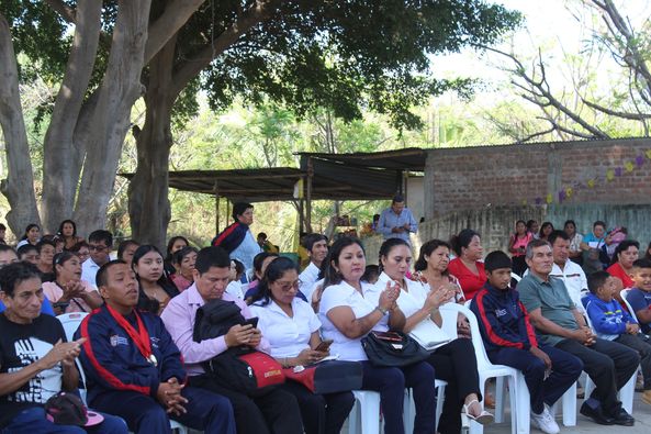 Reconocen A Jóvenes Deportistas En El Día De La Persona Con Discapacidad.