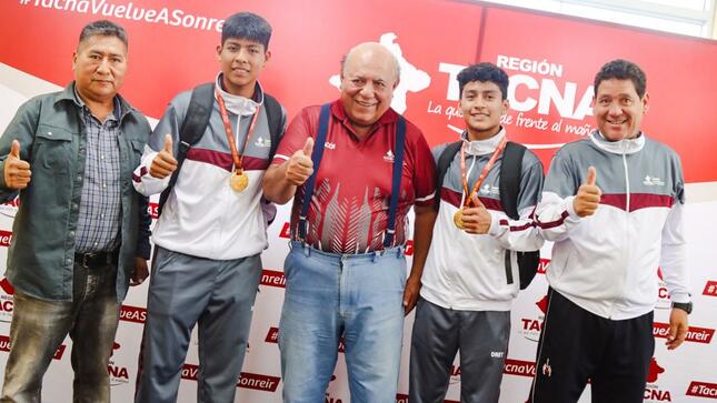 GRT entrega indumentaria deportiva a delegación tacneña que participará en etapa nacional de los Juegos Escolares Deportivos - Paradeportivo