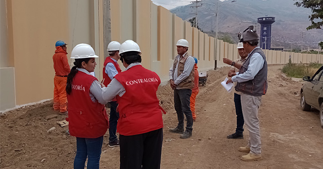 La Contraloría General de la República advirtió pagos por entrega incompleta de equipamiento del proyecto de construcción del cerco perimétrico y equipamiento del laboratorio para la Escuela de Formación Profesional de Ingeniería Agronómica e Industrial de la Universidad Nacional Hermilio Valdizán, lo que podría generar un perjuicio económico.