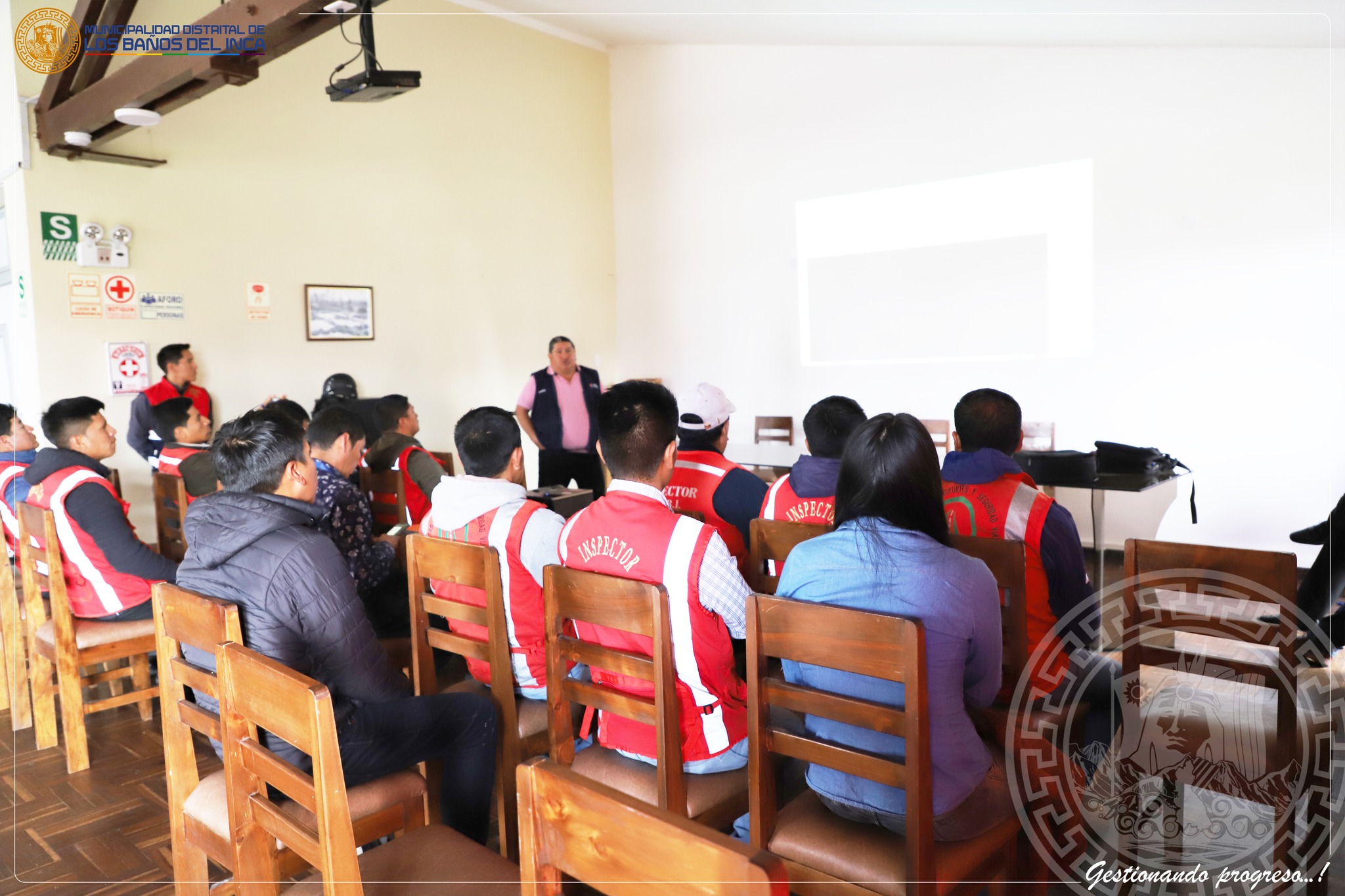 Capacitan a Inspectores de Tránsito del distrito Los Baños del Inca