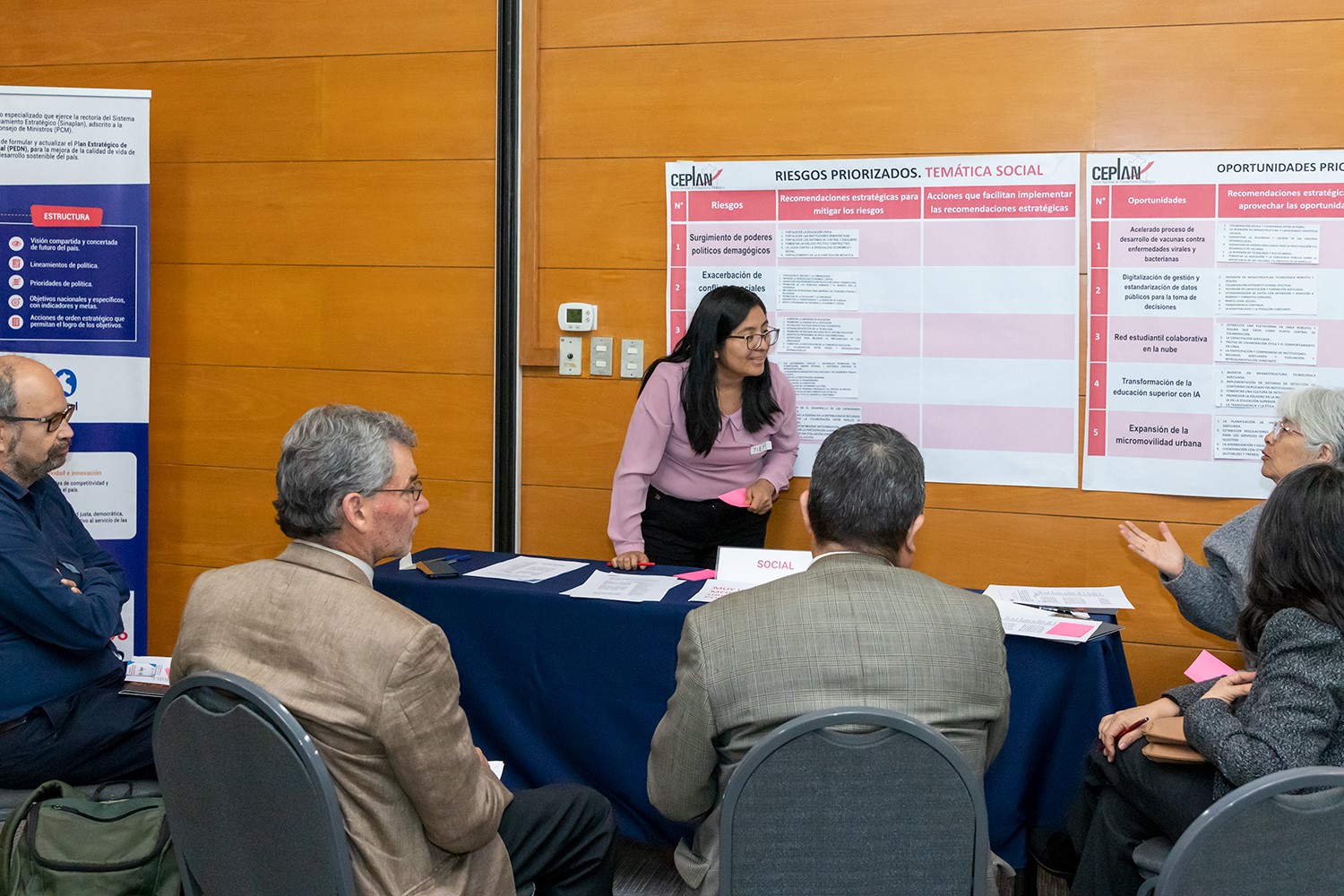 Taller prospectivo: Estrategias para abordar riesgos y oportunidades que afectarán el desarrollo nacional