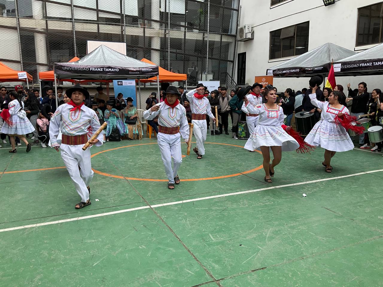 Consulado General del Perú en La Paz participó en el Festival Internacional de Integración Cultural y Turismo