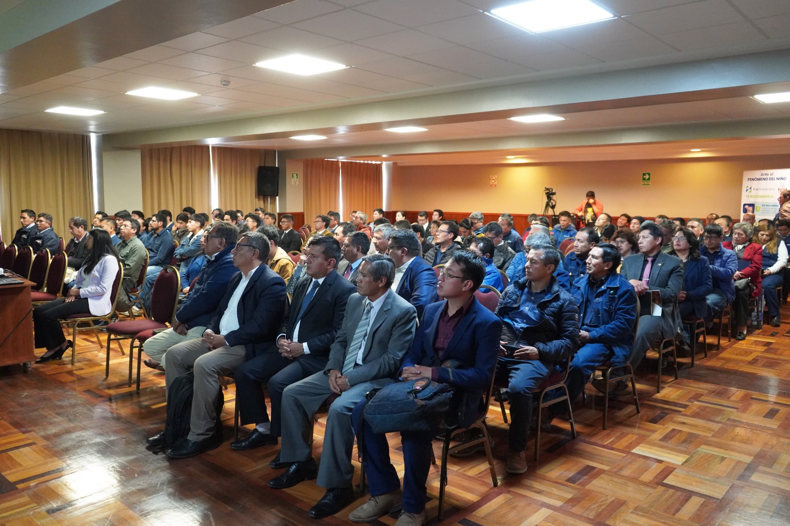 Más de 200 participantes congregó Ponencia Magistral organizada por Electrocentro sobre Situación del Sistema Eléctrico Nacional