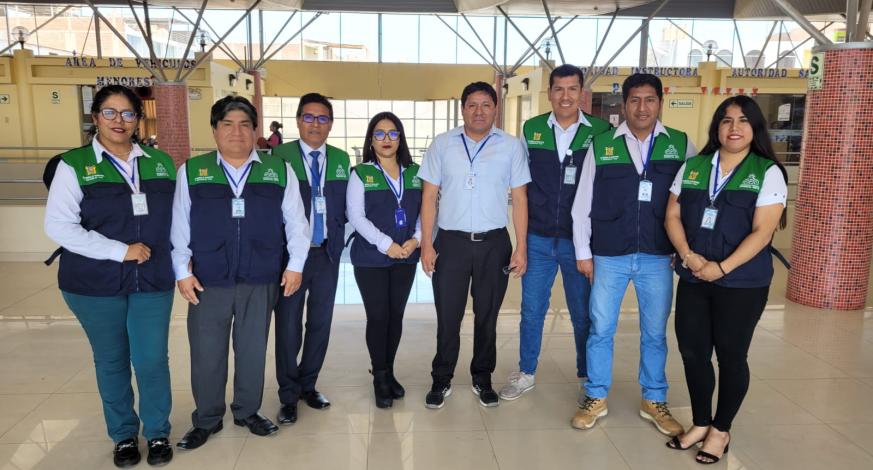 Con el objetivo de mejorar la cobertura del sistema de rutas hacia los diferentes puntos de la ciudad, la Municipalidad Provincial de Mariscal Nieto mediante la Subgerencia de Transportes y Seguridad Vial, viene realizando los trabajos previos a la elaboración del Plan Regulador de Rutas del Servicio de Transporte Regular de Personas en nuestra provincia, conforme al Manual para la Elaboración de Planes Reguladores de Rutas, aprobado mediante la Resolución Directoral N° 14-2023-MTC/18, de la Dirección de Políticas y Regulación en Transporte Multimodal del Ministerio de Transportes y Comunicaciones.