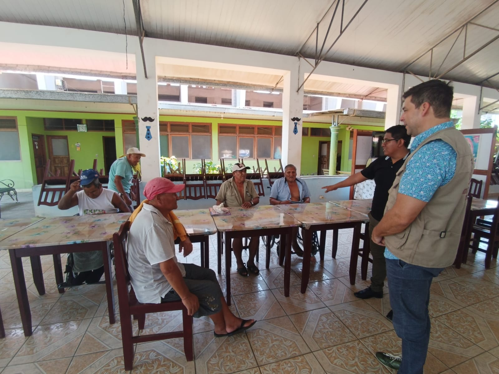 Visita a Casa de Acogida del adulto mayor Apaktone