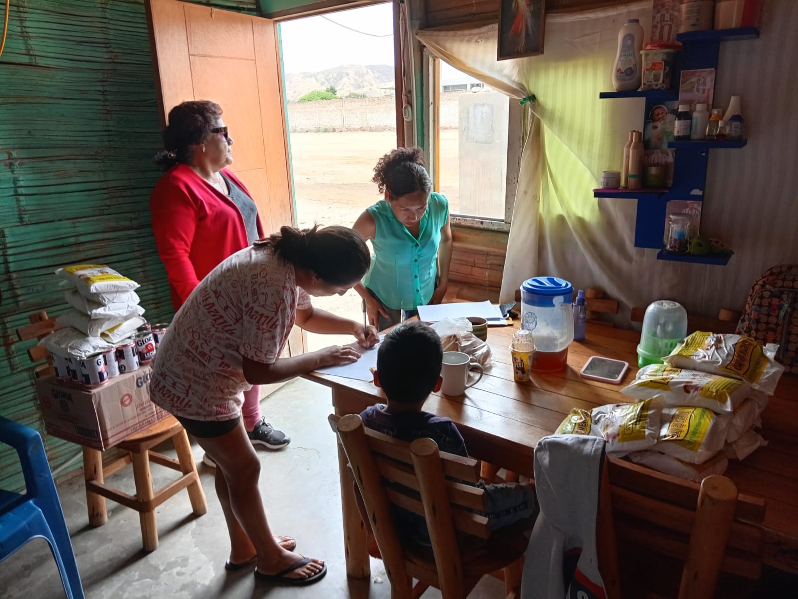 #MDMInforma | MDM CUMPLE CON LA DISTRIBUCIÓN DE INSUMOS DEL VASO DE LECHE EN EL DISTRITO DE MÁNCORA 🥛🍱