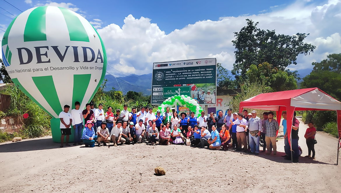 Junín: Culminan trabajos de mantenimiento en 21 kilómetros de camino vecinal en Llaylla