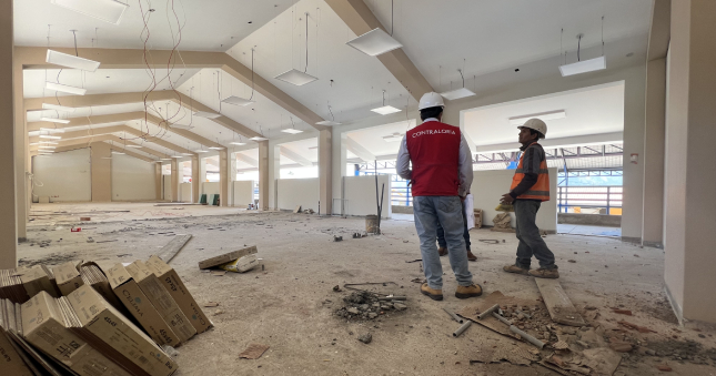La Contraloría General de la República alertó a la Municipalidad Distrital de Canaria la ausencia de personal clave en la construcción de la Institución Educativa de Primaria N° 38464 de la localidad de Taca, distrito de Canaria, provincia de Víctor Fajardo, lo que generaría el riesgo de afectar la calidad de la infraestructura, a falta de una dirección técnica en su ejecución.