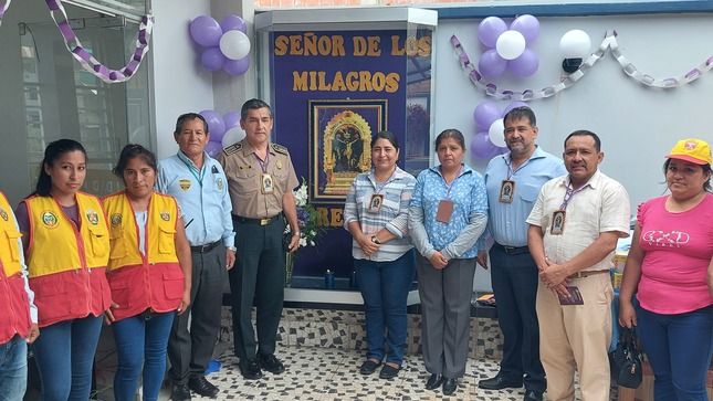 Ceremonia de bendición de la imagen del Señor de los Milagros patrono de la División de Seguridad Ciudadana y Gerencia de Servicios Públicos