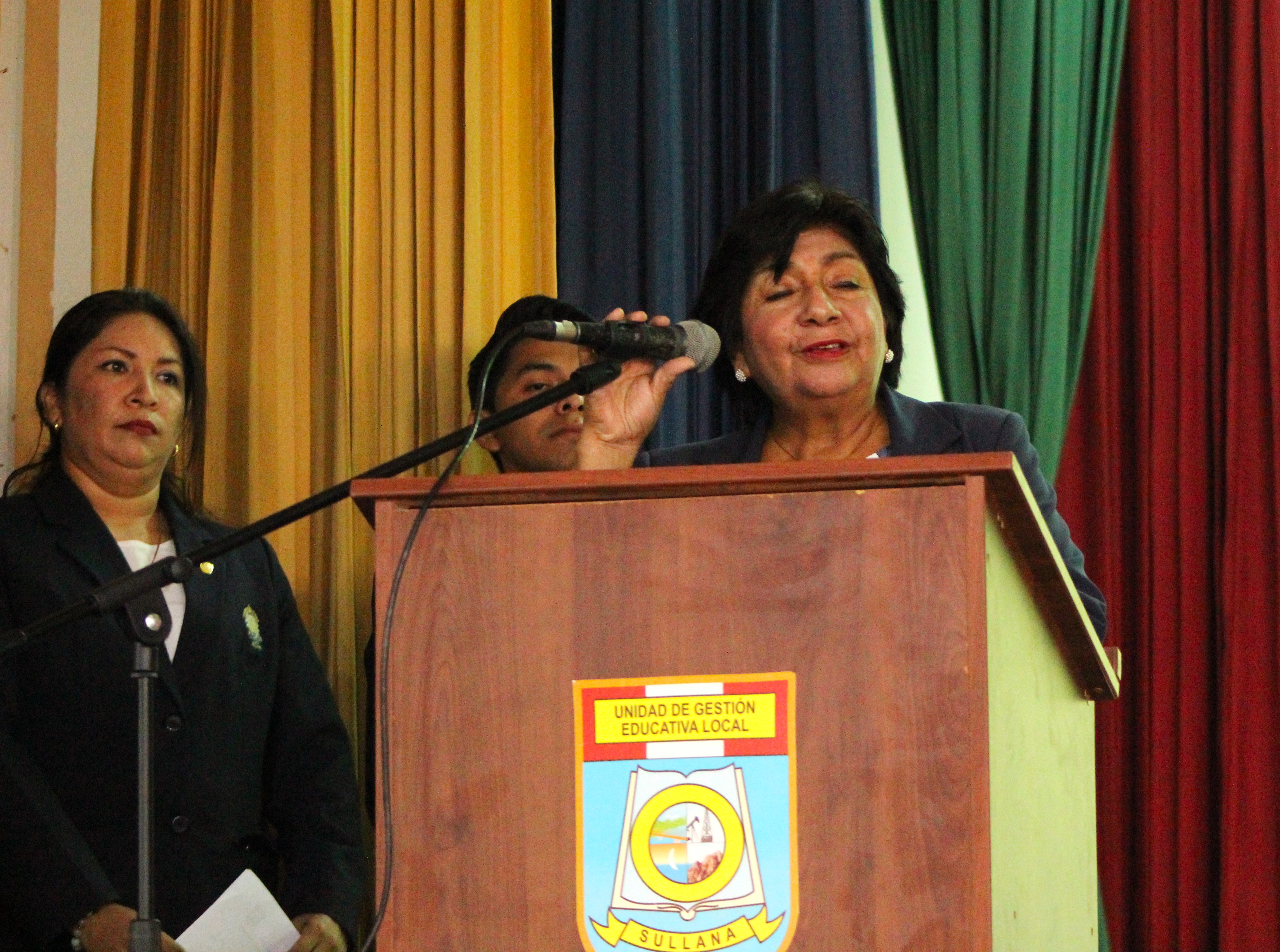 Directora de UGEL Sullana