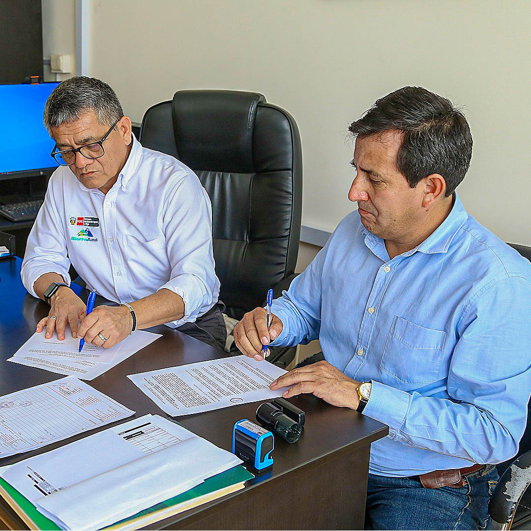 MPA: Suscribe Convenio Para Contribuir El Acceso Al Agua Para Fines Productivos A Favor De Familias Del Campo En Abancay