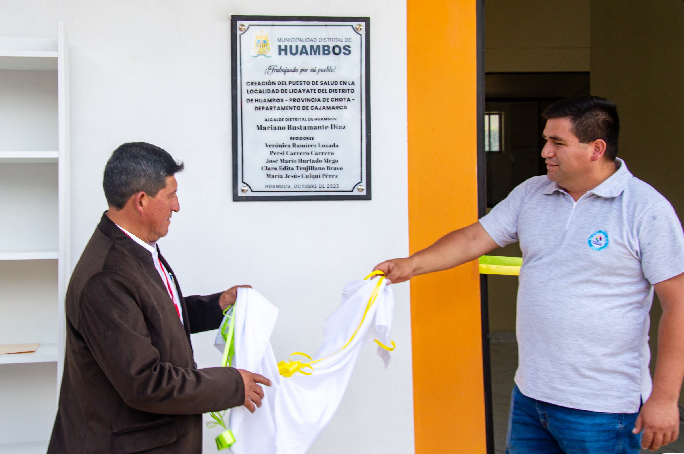 Inauguración puesto de salud Licayate