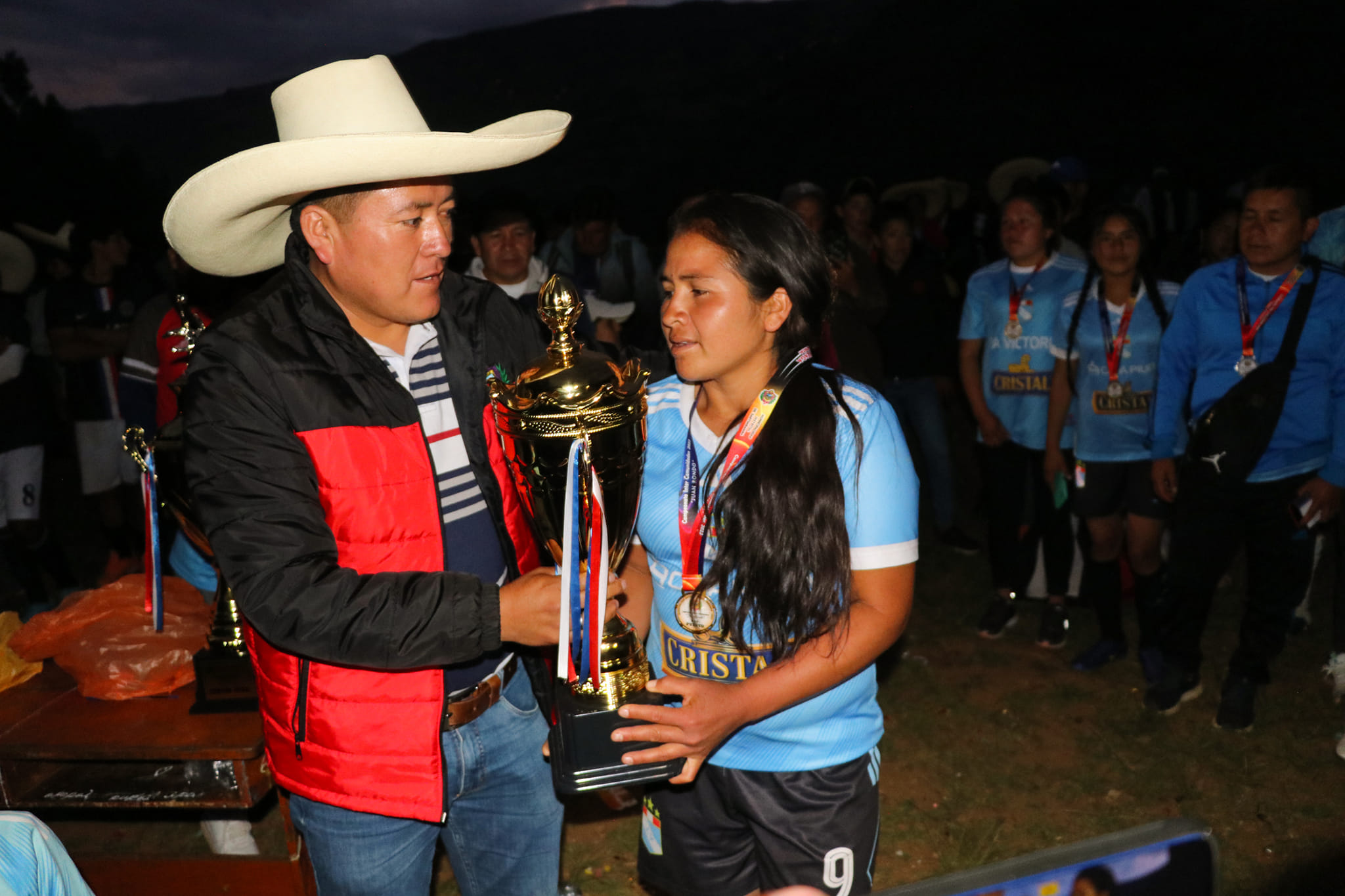 Sporting Cristal La Victoria campeón del fútbol femenino en Sartimbamba.