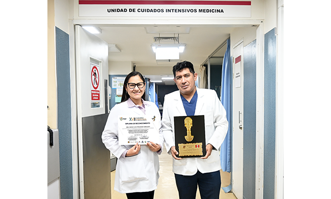 Doctores en UCI