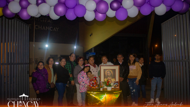El evento, que tuvo lugar ayer por la noche, contó con la destacada presencia de la Alcaldesa, Giuliana Carrizales, quien asistió junto a la Regidora Ivonne Huarancca y el Ranulfo Salazar.