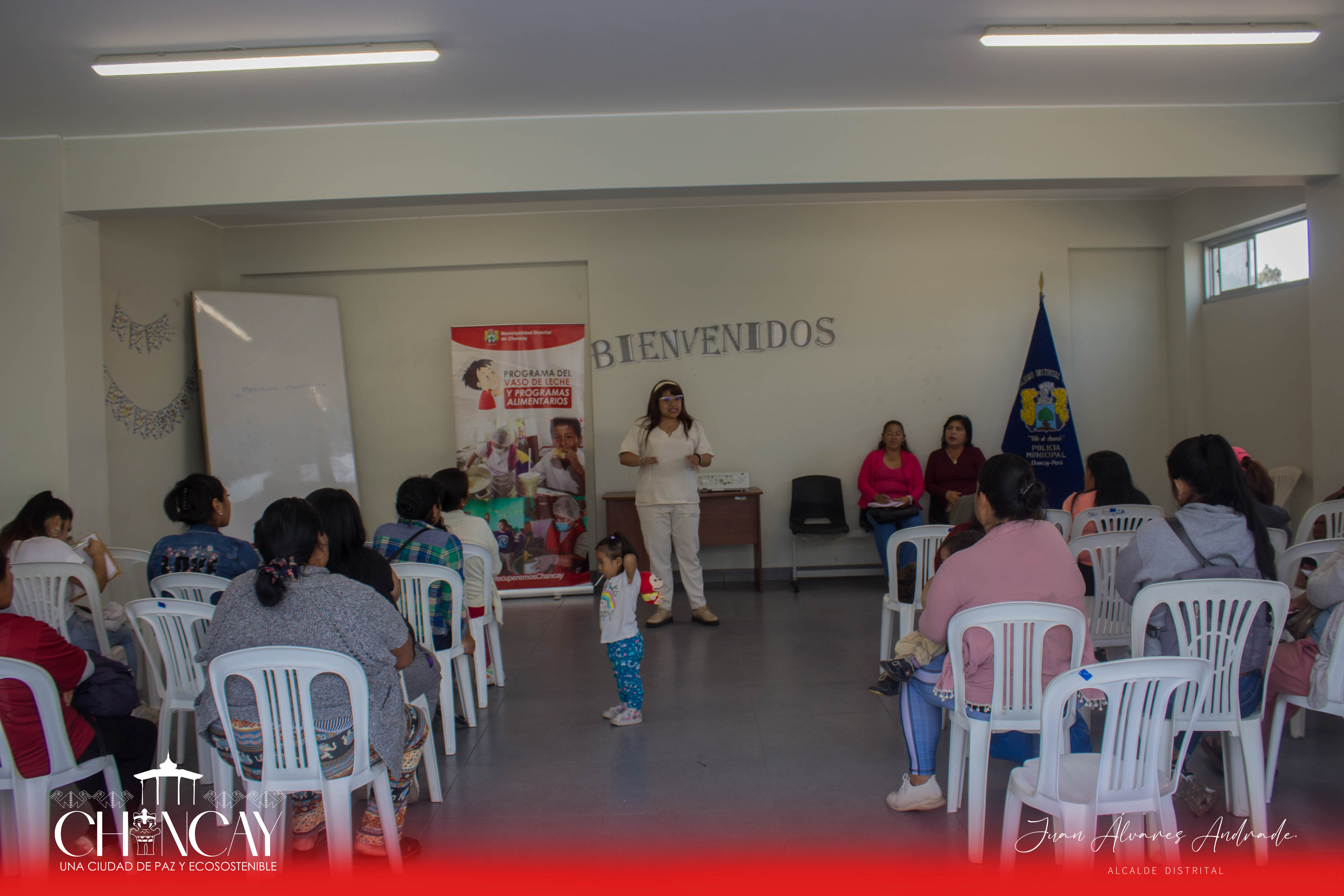 La sesión fue dirigida por destacados expertos y contó con la presencia de líderes comunitarios y funcionarios destacados.