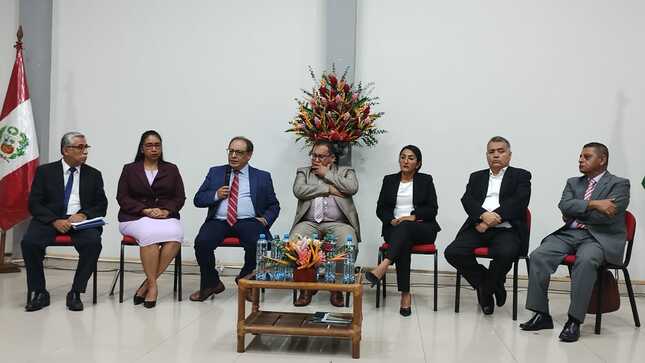 CEC del TC realizó en Iquitos un conversatorio sobre los 30 años de la Constitución de 1993
