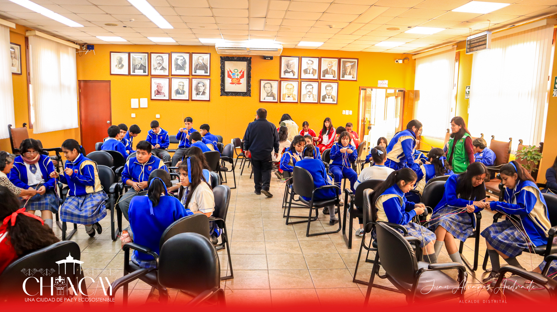 En colaboración con la Asociación de Artesanas de las Mujeres de Medio Mundo, organizó un ecotaller en el Auditorio Municipal de Chancay.