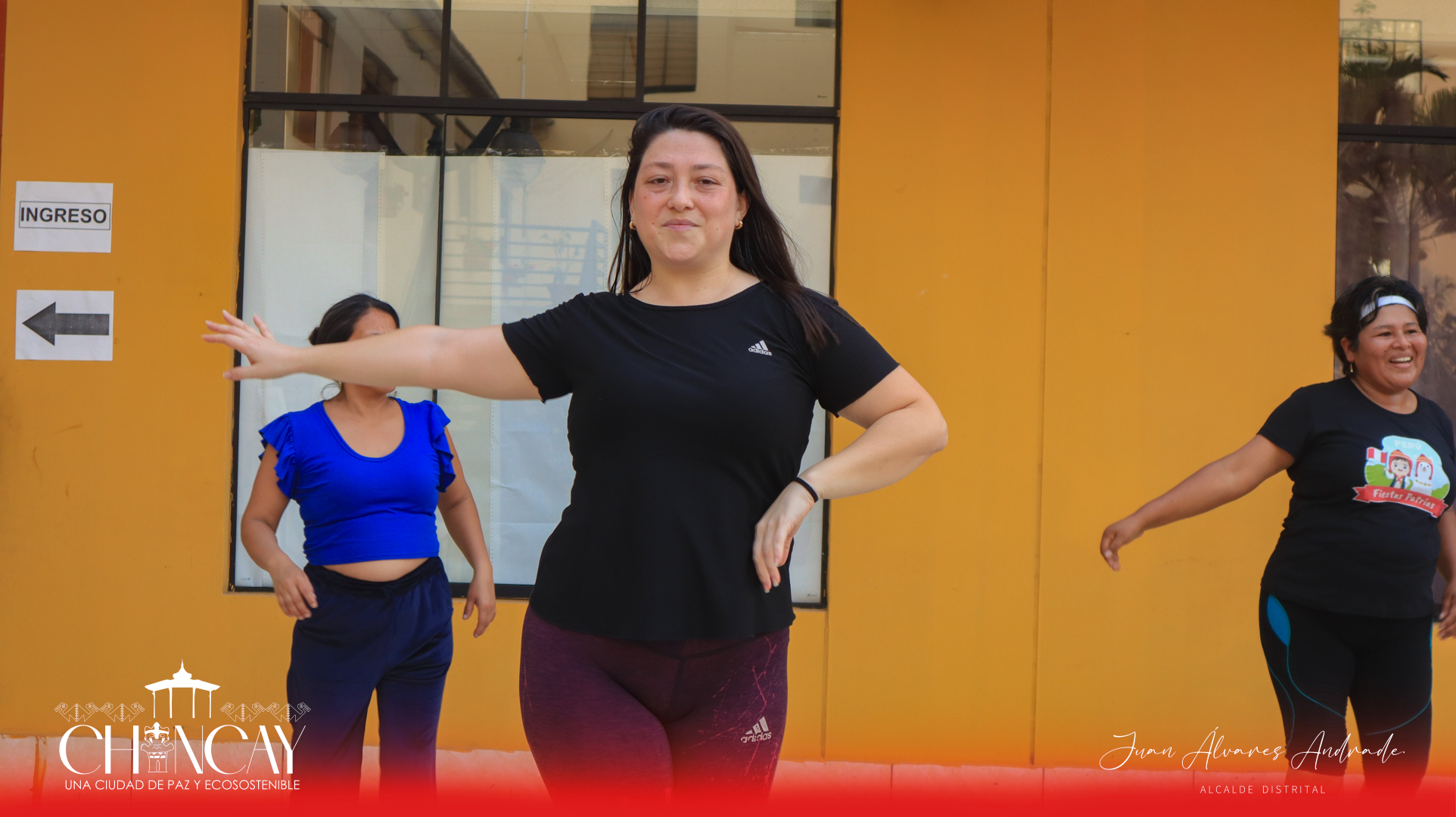 Todos los fines de semana, las damas y niñas de Chancay tienen la oportunidad de participar en "El Bailetón”, una emocionante sesión de baile moderno a cargo del profesor Raúl Agurto “Emcy”.