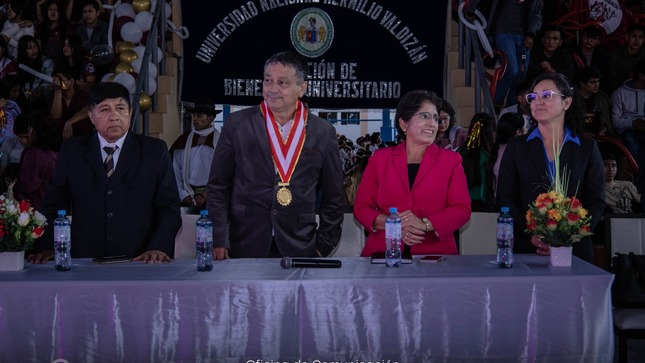 La UNHEVAL se viste de fiesta para las danzas folclóricas regionales 