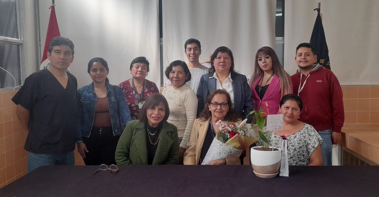 Reconocimiento: Sra. Nelly Elsa Luza Patiño