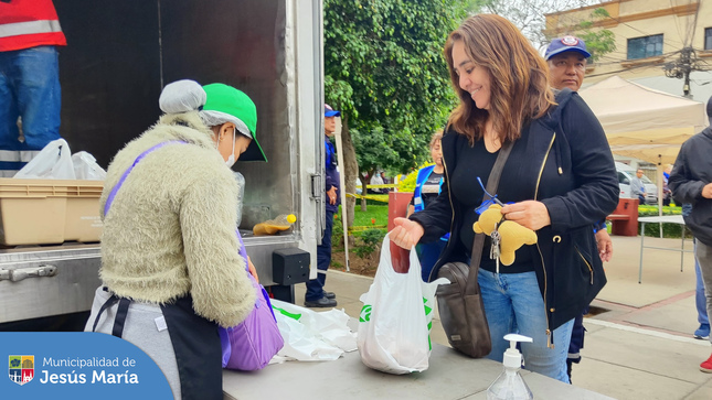 ❤️ Gracias a la dedicación de nuestro alcalde Jesús Gálvez Olivares y en colaboración con la empresa Avinka, continuaremos realizando actividades para brindar apoyo a la economía familiar de todos los jesusmarianos.
¡Permanezcan atentos a nuestras redes sociales! 🤓