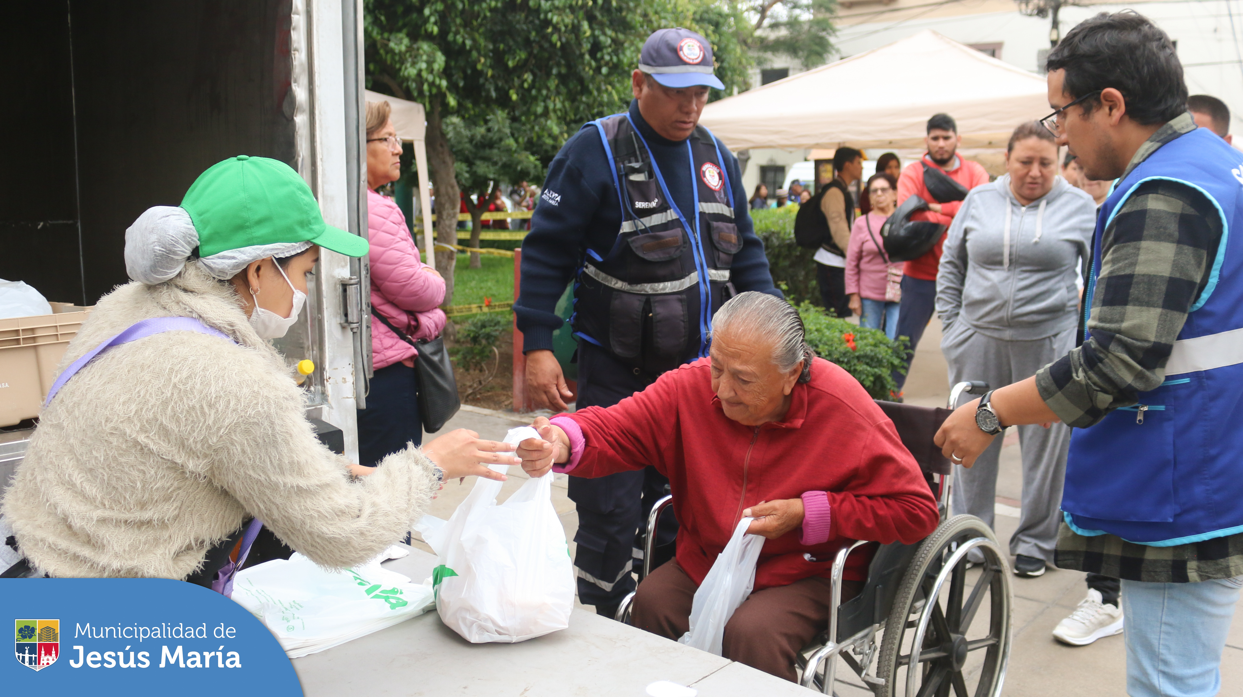 ❤️ Gracias a la dedicación de nuestro alcalde Jesús Gálvez Olivares y en colaboración con la empresa Avinka, continuaremos realizando actividades para brindar apoyo a la economía familiar de todos los jesusmarianos.
¡Permanezcan atentos a nuestras redes sociales! 🤓