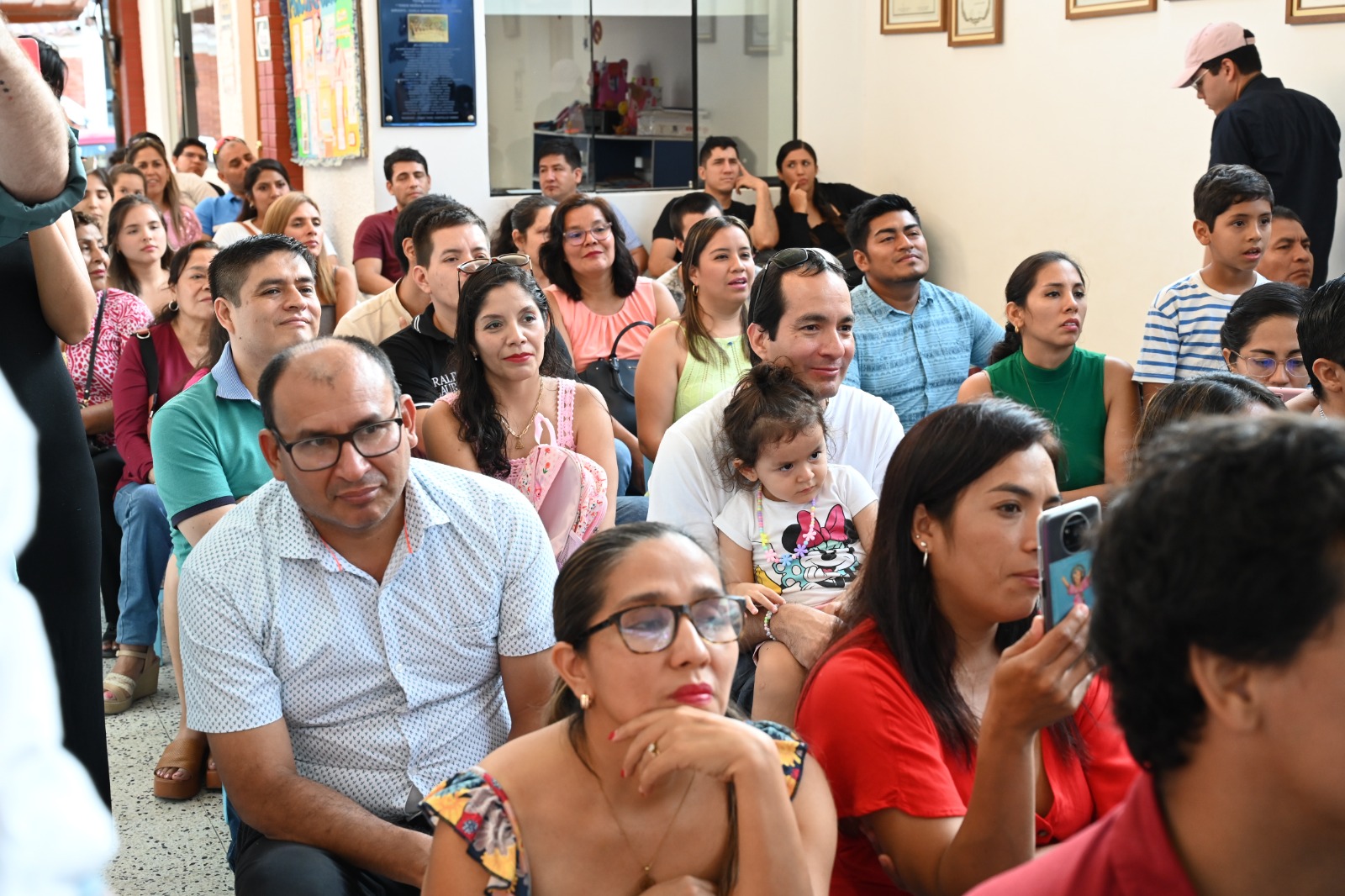 MPP reconoció a I.E. Reina de Los Ángeles por su labor educativa