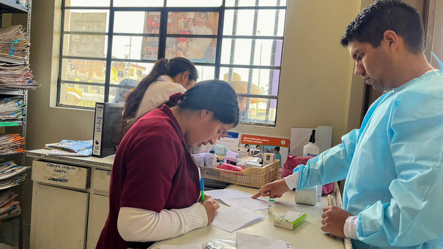 La Municipalidad Provincial de Cajamarca, a través de la subgerencia de Participación Vecinal y Registro Civil con la coordinación de Jóvenes Renace realizó una campaña de proyección social en centro poblado de Porcón Alto para atender a la población en medicina general y realizar la entrega de medicamentos gratuitos, además de brindar corte de cabello gratis a todos los pobladores. 