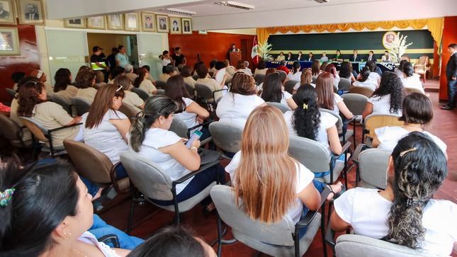 I.E. Santa Úrsula Celebra Sus 83 Aniversario 