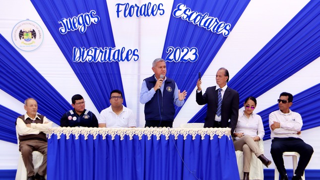 Con una jornada de "Declamación" se dio la apertura de los juegos florales distritales