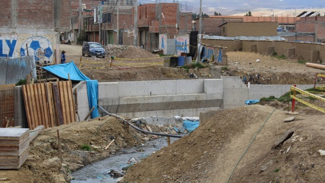 Construcción de puente unirá vecinos de Echadero en Chilca