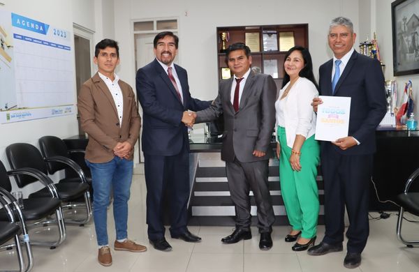 𝗥𝗘𝗨𝗡𝗜Ó𝗡 𝗗𝗘 ALCALDES 𝗣𝗔𝗥𝗔 REALIZAR 𝗨𝗡 𝗧𝗥𝗔𝗕𝗔𝗝𝗢 𝗔𝗥𝗧𝗜𝗖𝗨𝗟𝗔𝗗𝗢 DURANTE LA FERIA DE 𝗧𝗢𝗗𝗢𝗦 𝗟𝗢𝗦 𝗦𝗔𝗡𝗧𝗢𝗦