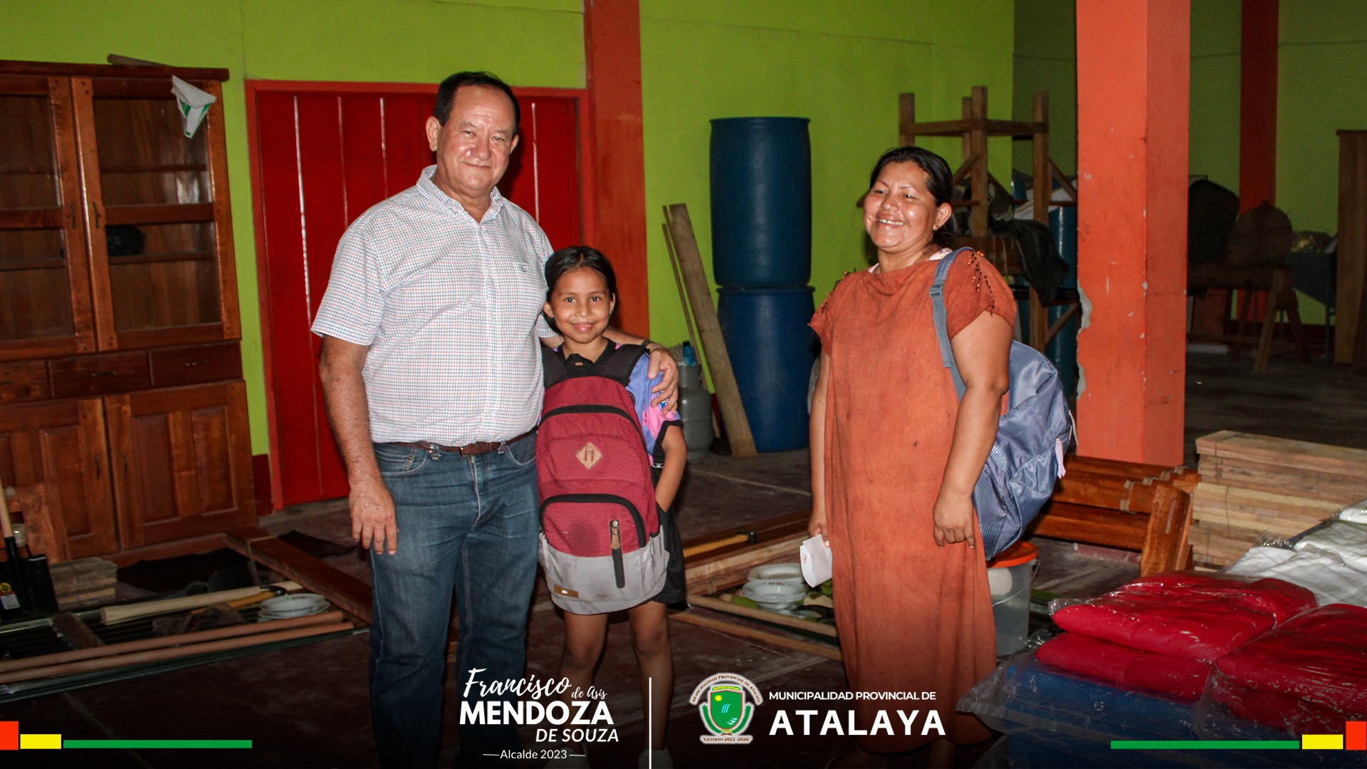 Entrega de bienes de ayuda humanitaria