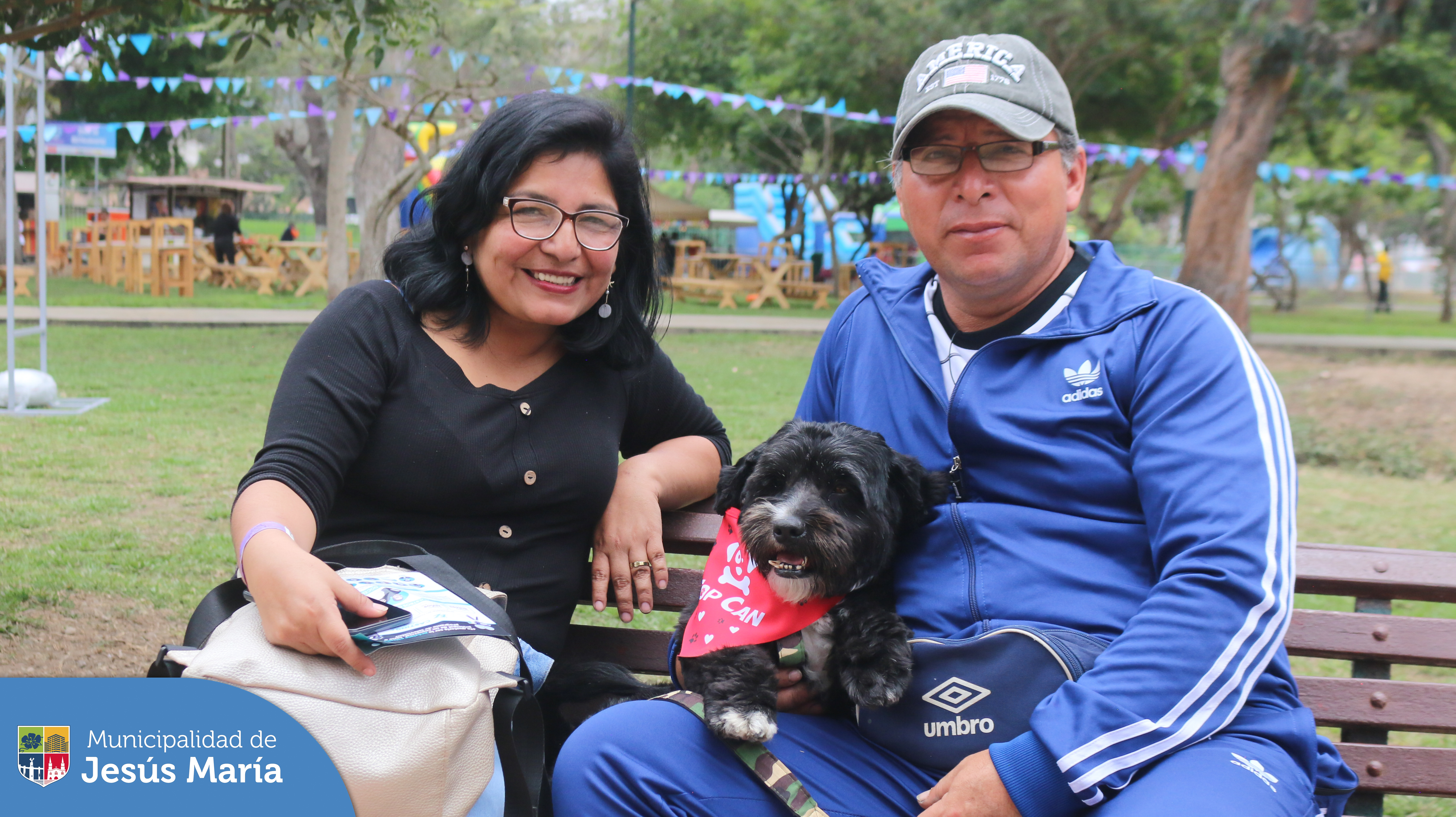 📸 ¡Así se vivió el Pet Fest en nuestro emblemático Campo de Marte! 🐩🐕
Los asistentes conocieron a expertos en cuidado animal, disfrutaron de demostraciones sorprendentes y encontraron los productos más innovadores para consentir a sus compañeros, 🐕🐾 además bailaron al ritmo de las presentaciones de asombrosos artistas 🎙️.