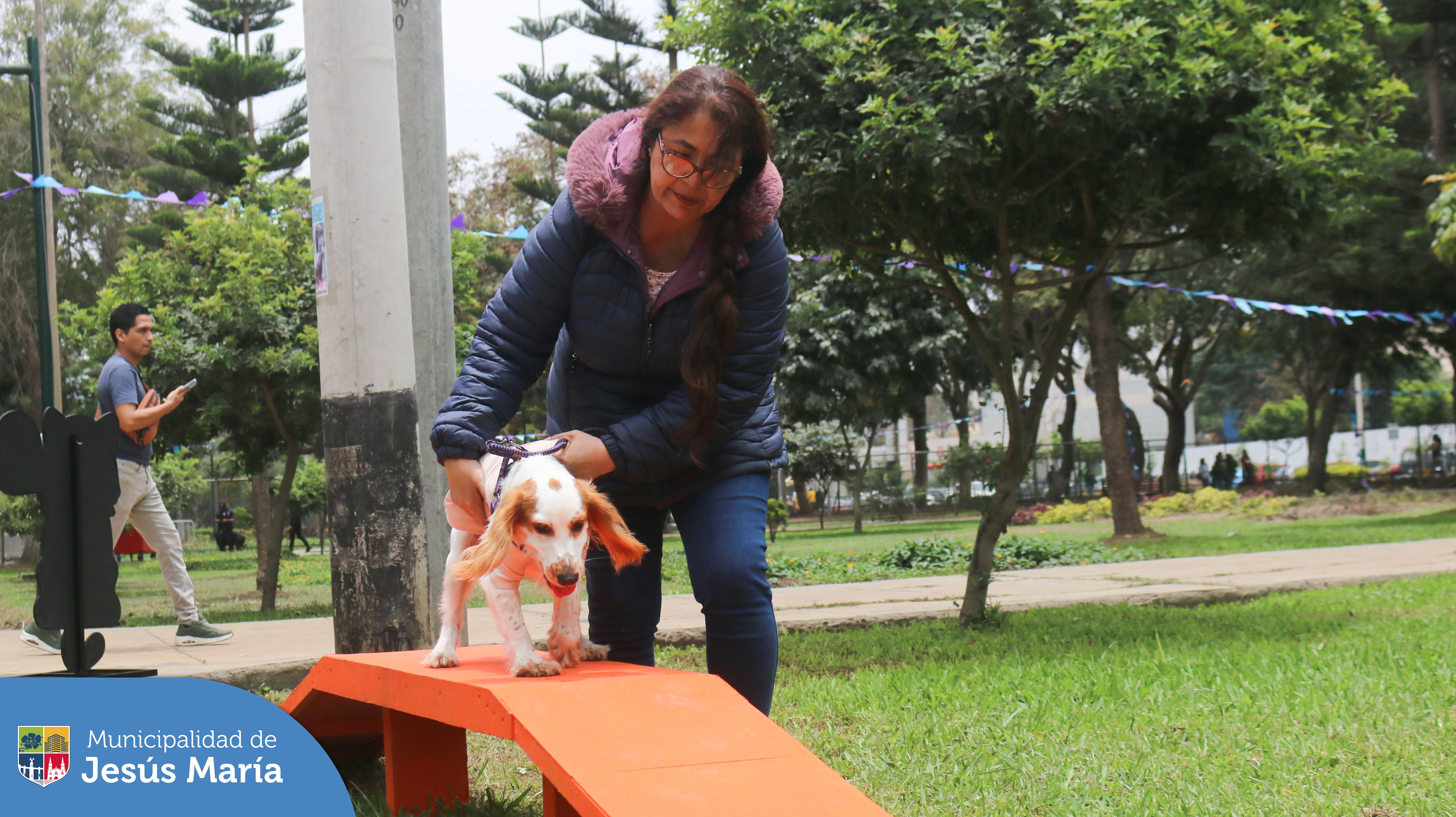 📸 ¡Así se vivió el Pet Fest en nuestro emblemático Campo de Marte! 🐩🐕
Los asistentes conocieron a expertos en cuidado animal, disfrutaron de demostraciones sorprendentes y encontraron los productos más innovadores para consentir a sus compañeros, 🐕🐾 además bailaron al ritmo de las presentaciones de asombrosos artistas 🎙️.