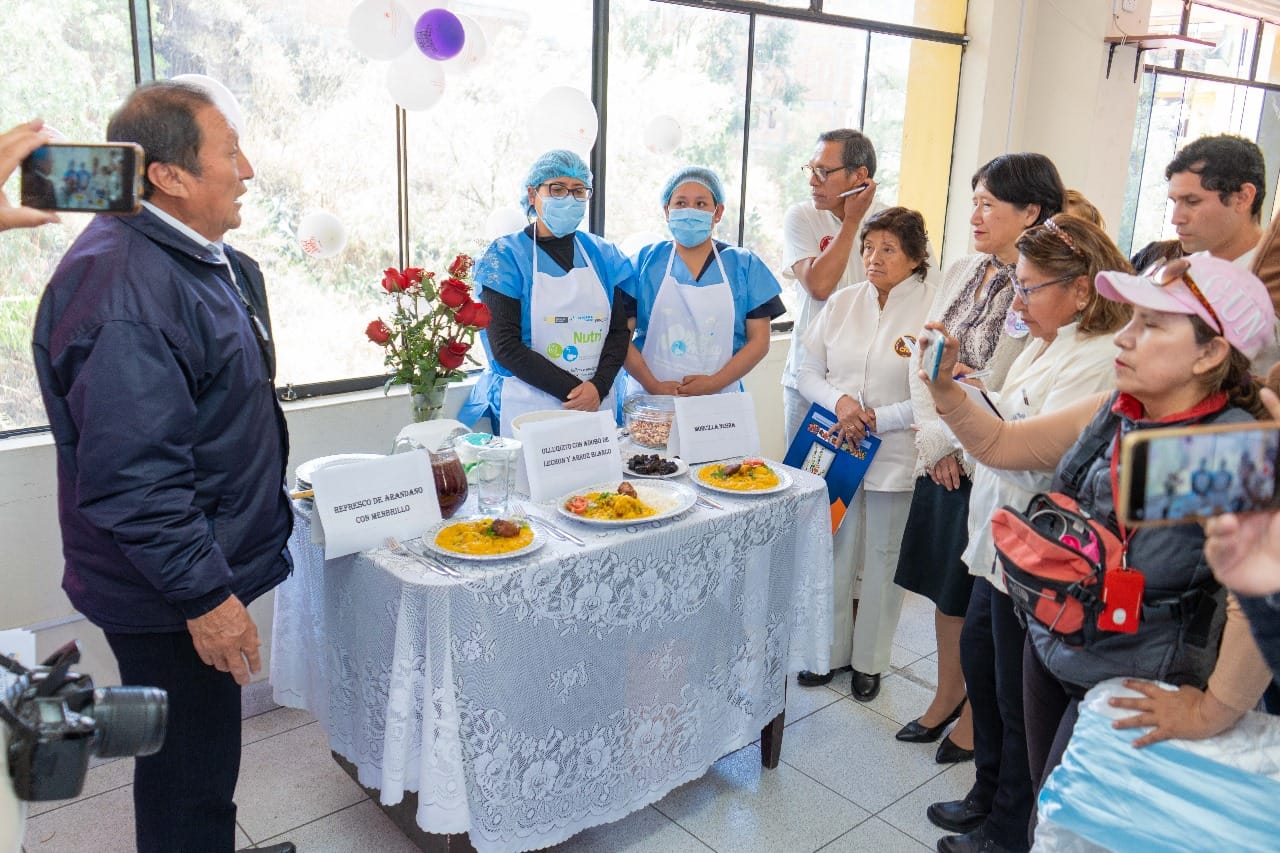 Concurso de platos de alimentos nutritivos