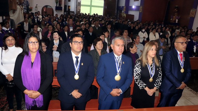 Autoridades participaron de la misa al Patrón Jurado de la provincia de Huaral Señor de los Milagros