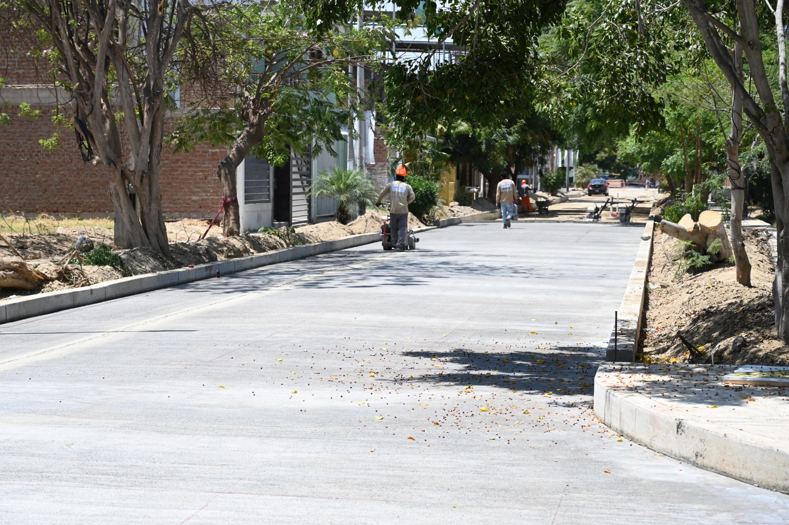 Obras de pistas y veredes en APV lourdes está en un avance del 80 %
