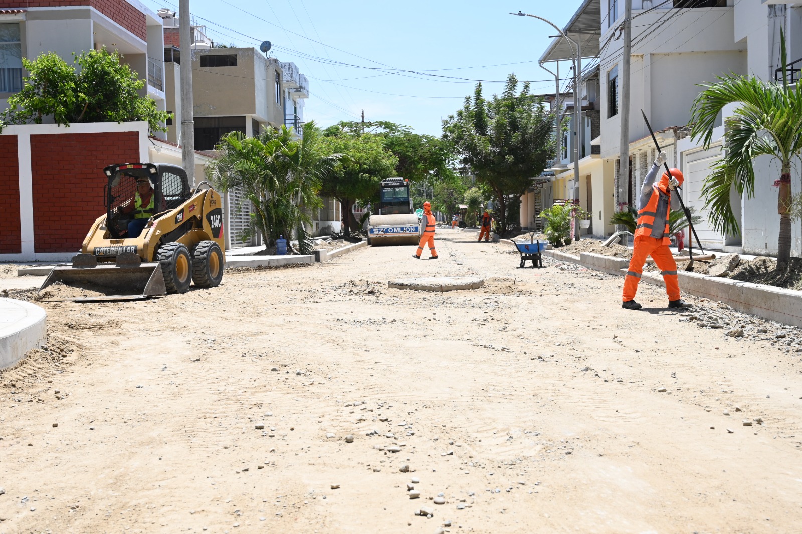 Obras de pistas y veredes de APV Lourdes se encuentra en un 80 % de avance físico