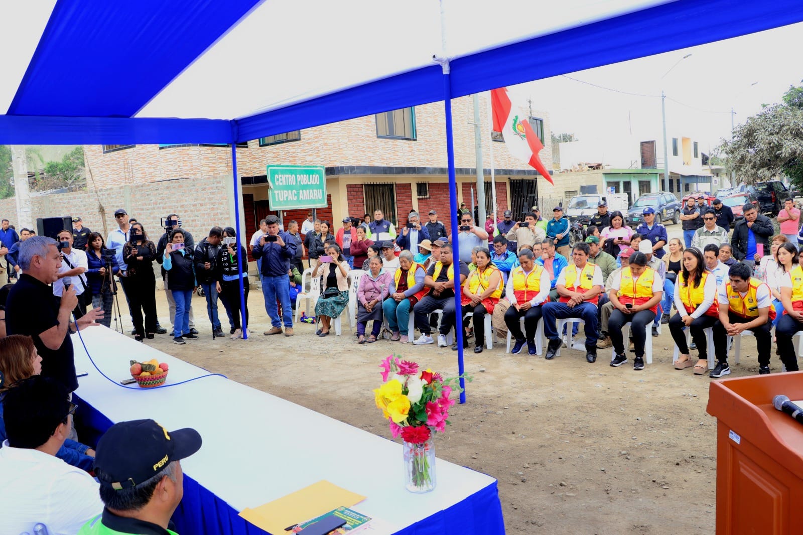 Alcalde provincial inaugur贸 Puesto de Auxilio R谩pido en T煤pac Amaru y anunci贸 5 puestos m谩s