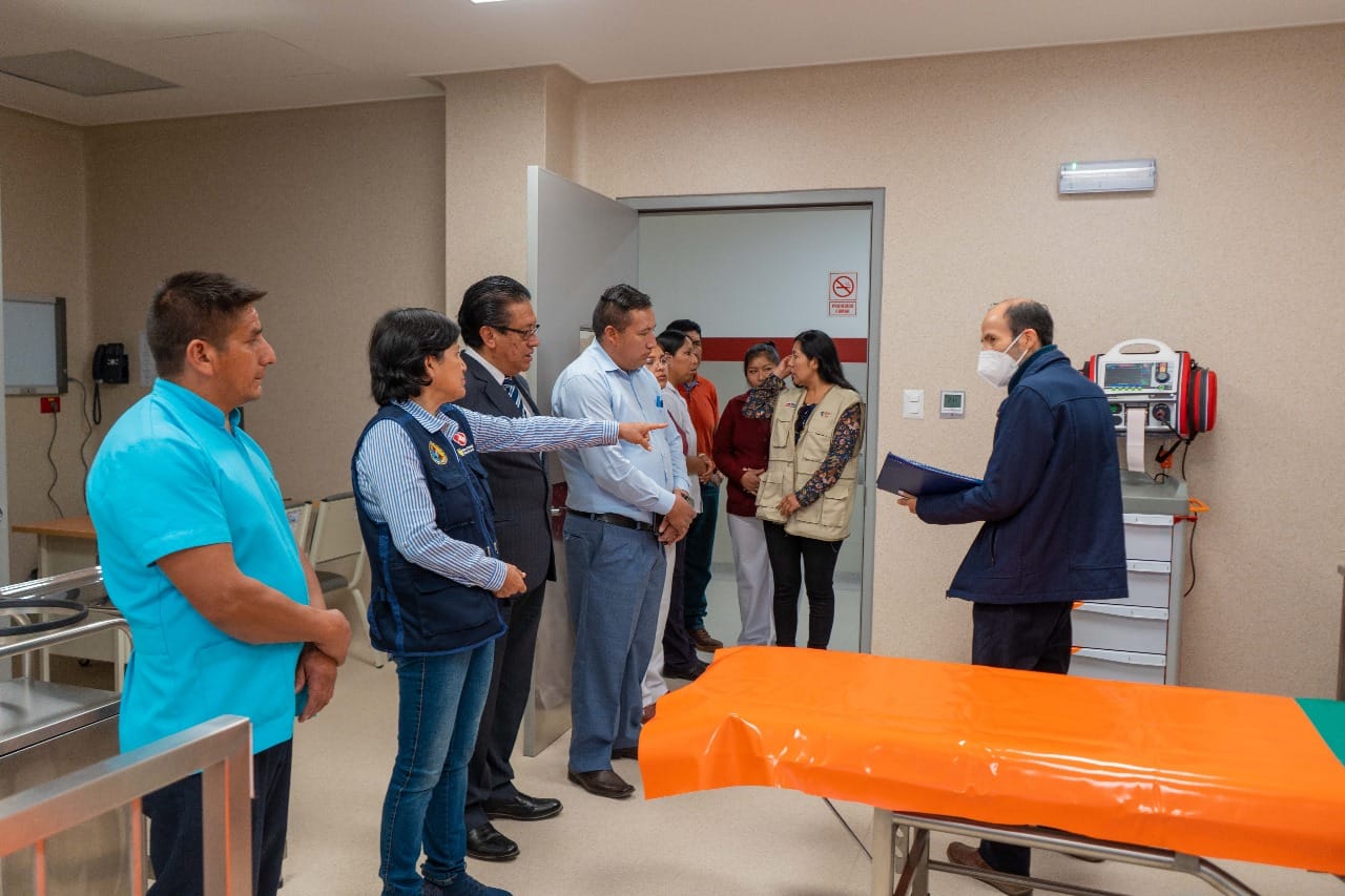 Autoridades regionales, municipalidad de Yungar y equipo técnico de Minsa
