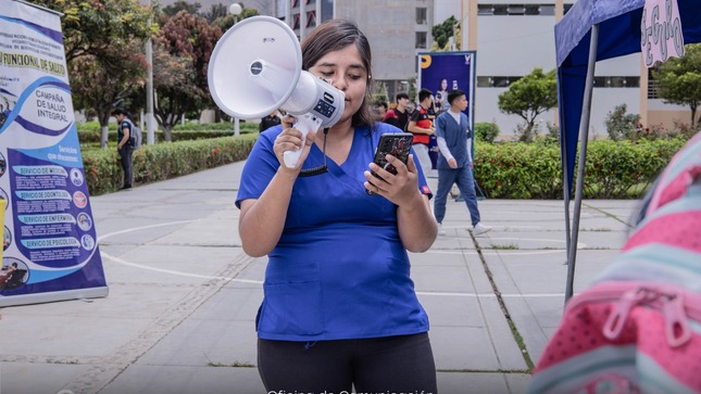 Campaña de salud mental en la UNHEVAL